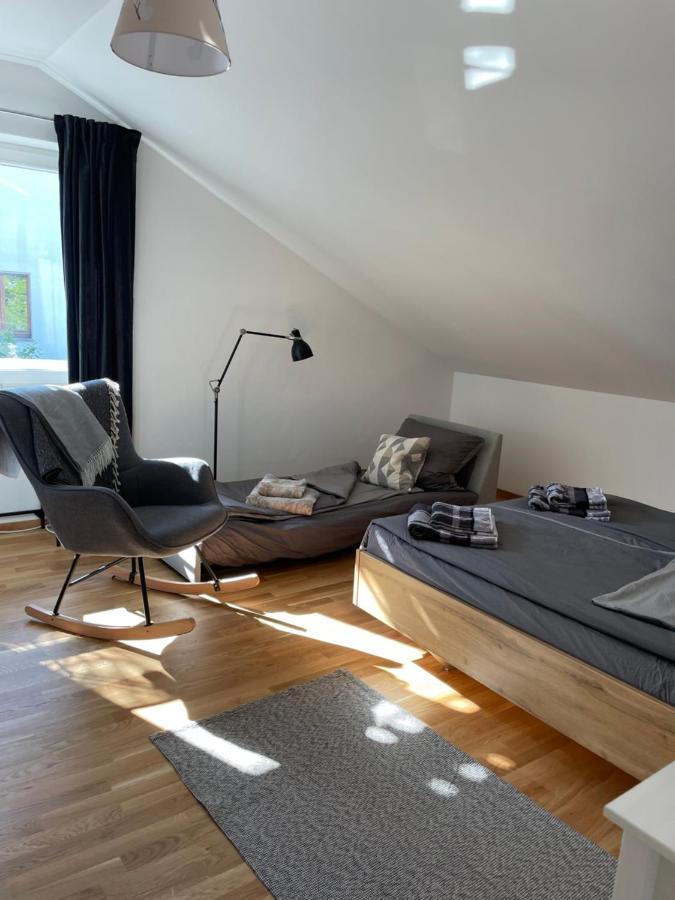 Peaceful Holiday Morningstar Apartment Wurzburg Bagian luar foto